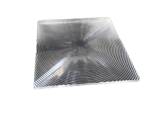 Usinage de lentille Fresnel en plastique