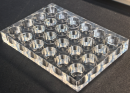 Transparent glass well plate